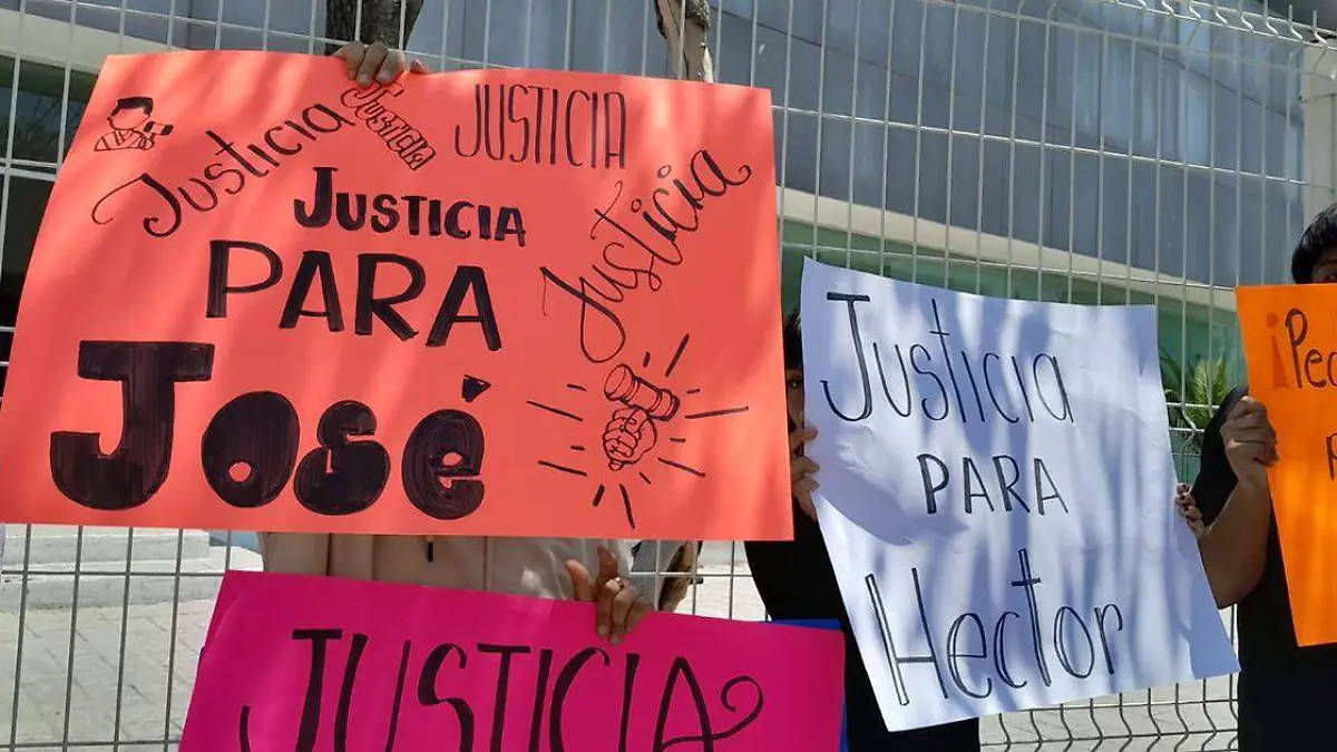 Hijos y familiares de los detenidos se manifestaron en Casa de Justicia